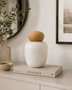 POTICHE  EM VIDRO BRANCO COM TAMPA TERRACOTA - Imagem 3